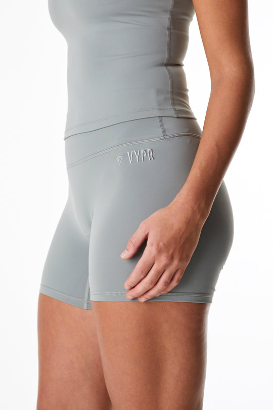 VYPR NOVA - Women's Sportswear - activewear for training and fitness 