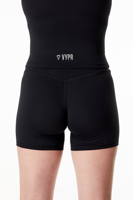 VYPR NOVA - Women's Sportswear - activewear for training and fitness 